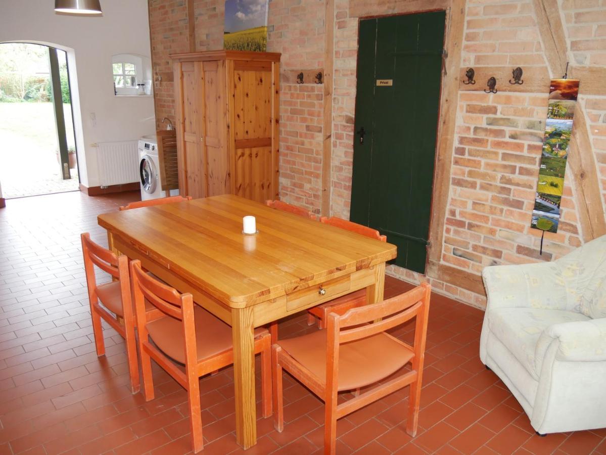 Lindenhof, Wohnung 1, Giebel Vipperow Eksteriør billede